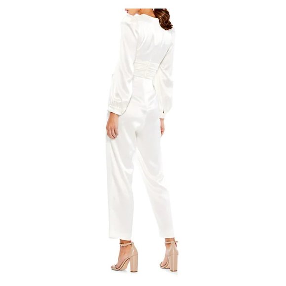 IEENA FOR MAC DUGGAL IVORY JUMPSUIT - size 0